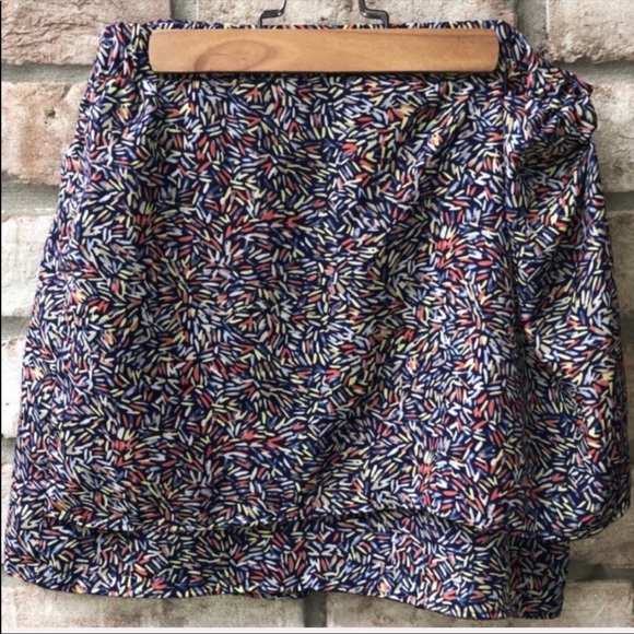 BCBGenerations Confetti Print Mini Skirt Sz 12 EUC - Picture 3 of 9